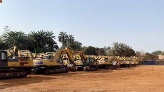 XCMG Excavators Work in Guinea Mines