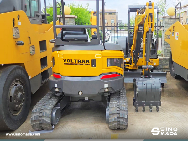 Ecuador - 2 Units XCMG XE27U Excavators