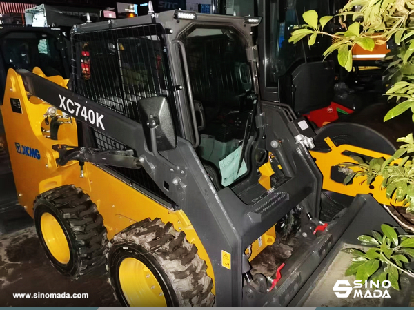 Argentina - 1 XCMG XC740K & 1 XC7-TV12 Skid Steer Loader & 1 XS65 Road Roller