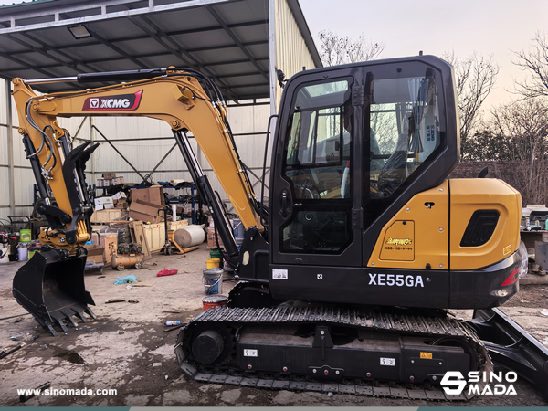 Seychelles - 1 Unit XCMG XMR403 Road Roller & 1 XE55GA & 1 XE60GA Excavators