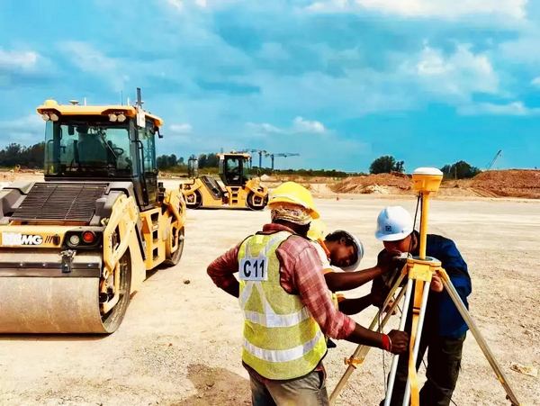 XCMG Smart Road Construction Technology Deployed Overseas