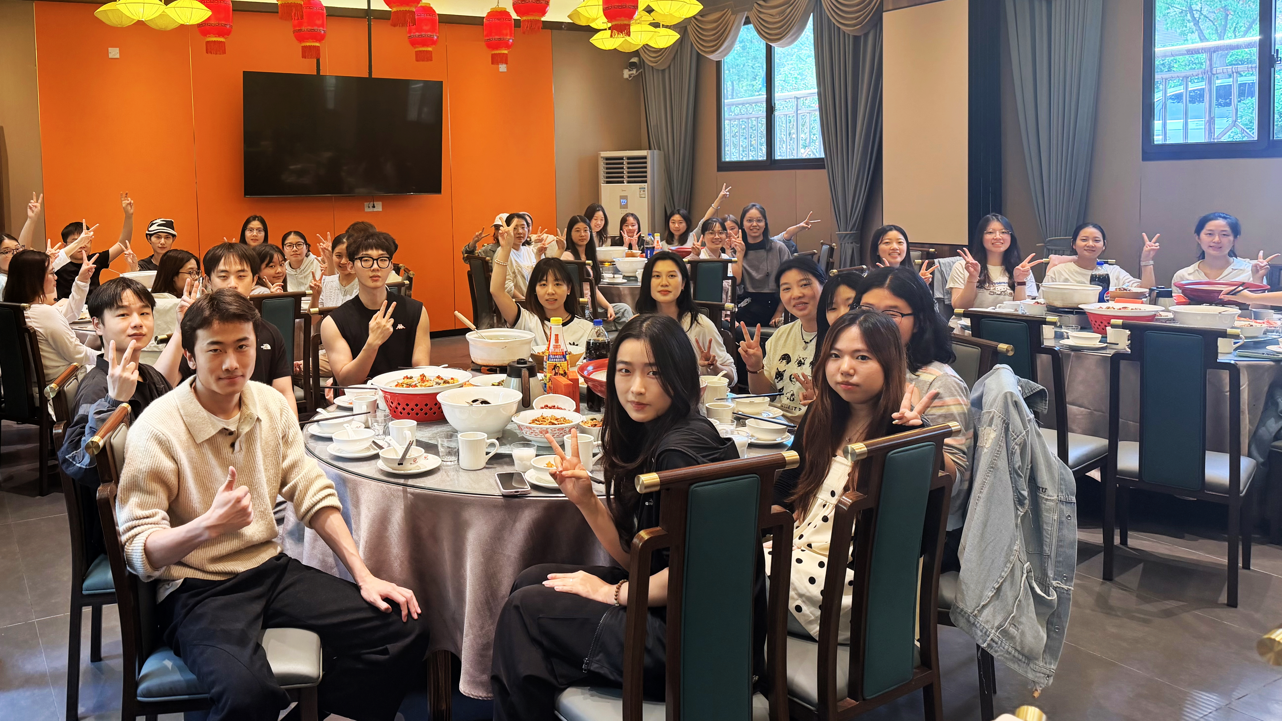 SINOMADA Celebrates Q1 Success with Team Dinner