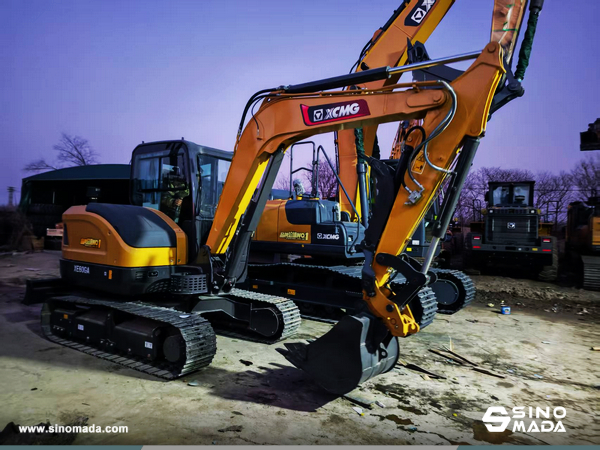 Seychelles - 1 Unit XCMG XMR403 Road Roller & 1 XE55GA & 1 XE60GA Excavators