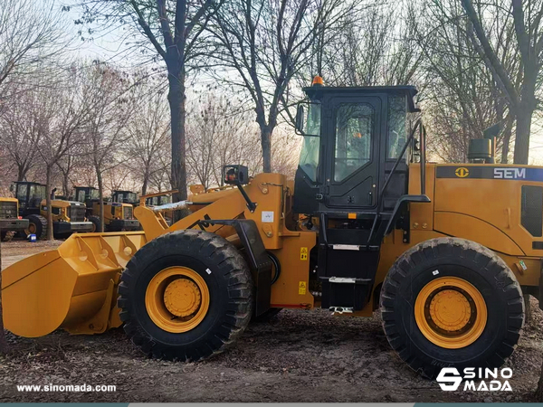 Reunion Island - 1 Unit SEM655D Wheel Loader
