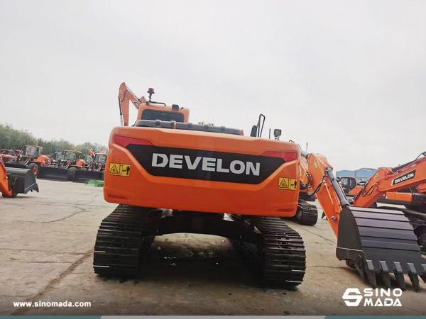 Guyana - 1 Unit DEVELON DX220LCA Excavator