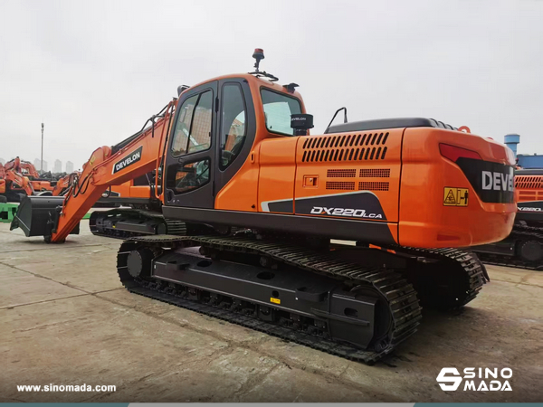 Guyana - 1 Unit DEVELON DX220LCA Excavator