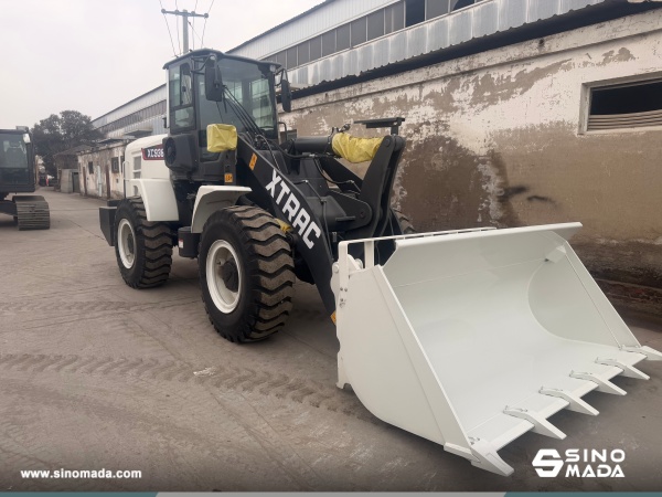 XCMG XC938 Wheel Loader