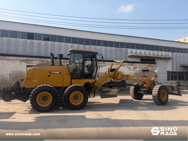 GR215 Motor Grader