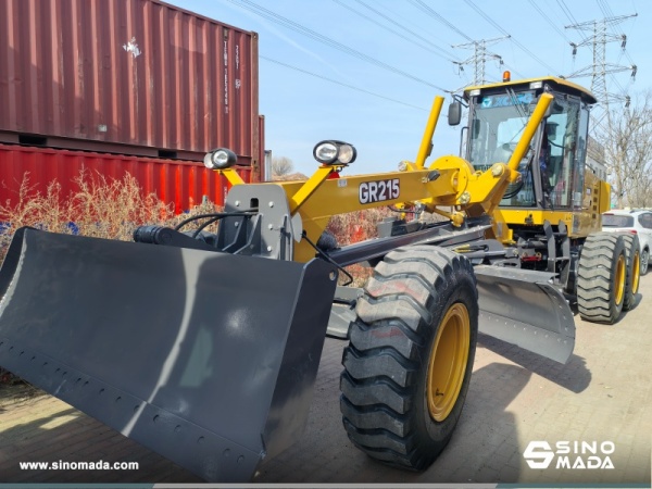 GR215 Motor Grader