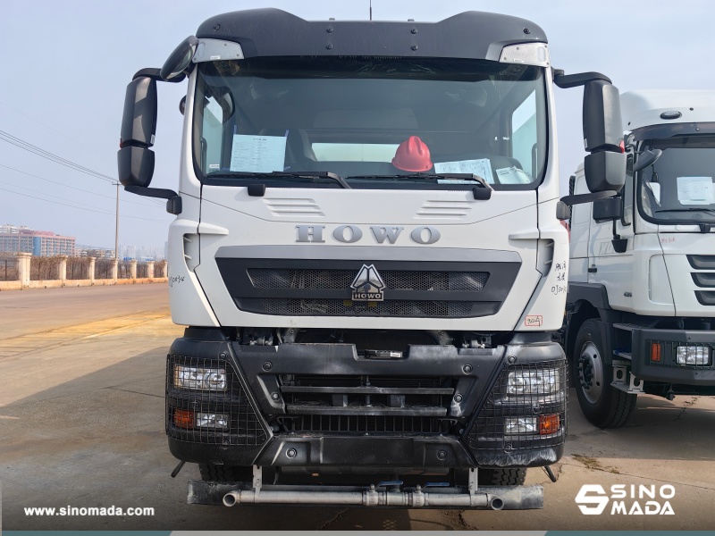 Algeria - 1 HOWO 6X4 380HP DUMP TRUCK & 1 HOWO 20CBM WATER TRUCK