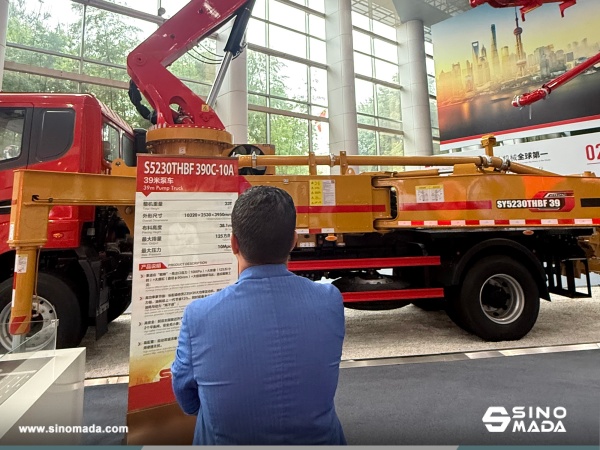 Italy Customer Visited SUNWARD and SANY Factory