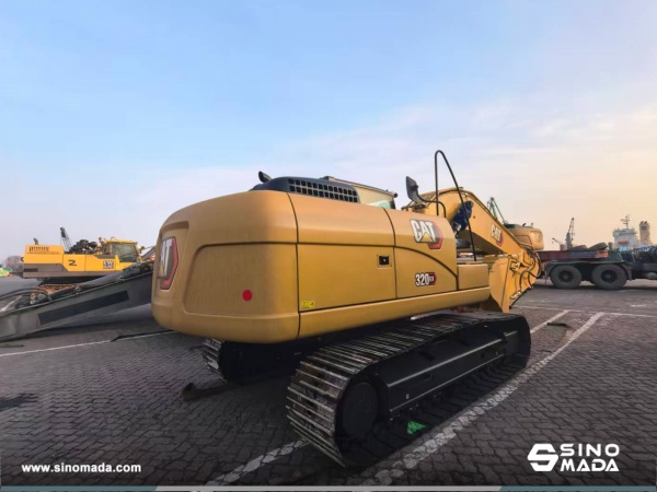 Mexico - 6 Units CAT 320GX Excavators & 1 XCMG XP263 Road Roller & 1 SEM 922F Motor Grader