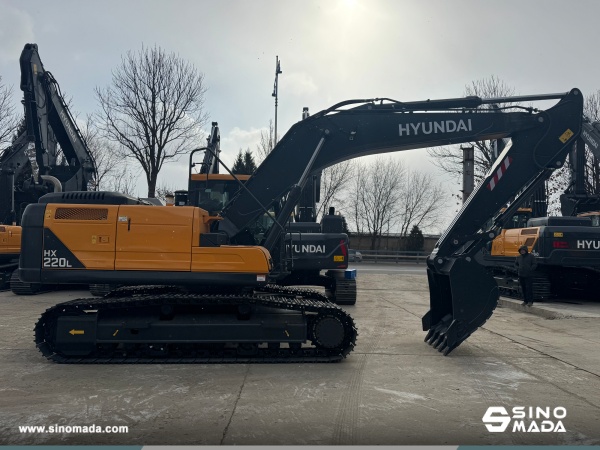 Algeria - 1 Unit HYUNDAI HX220L Excavator