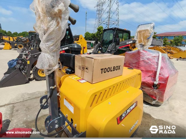UAE - 1 Unit XCMG ZL50GN Wheel Loader & 1 XMR050 Road Roller & 1 XMR050 Road Roller & 1 HELI CPCD40 Forklift