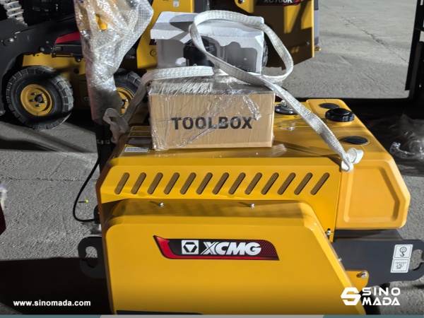 UAE - 1 Unit XCMG ZL50GN Wheel Loader & 1 XMR050 Road Roller & 1 XMR050 Road Roller & 1 HELI CPCD40 Forklift