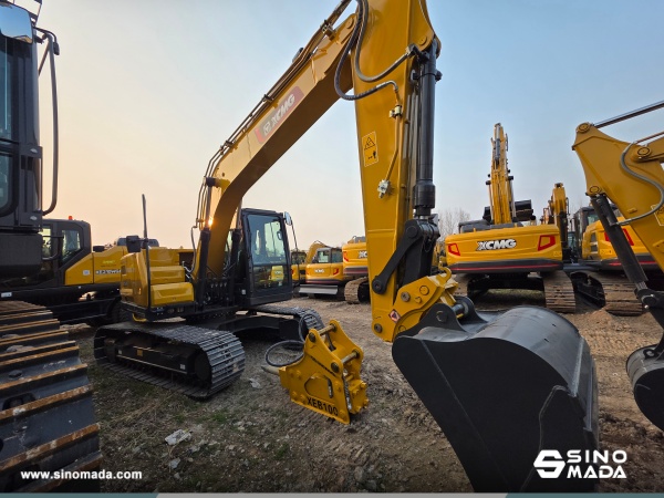 XCMG XE135GA Excavator