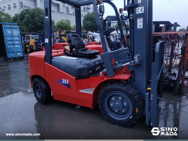 Azerbaijan - 10 Units HELI CPCD30 & 3 HELI CPCD50 & 1 CPCD100 Forklift