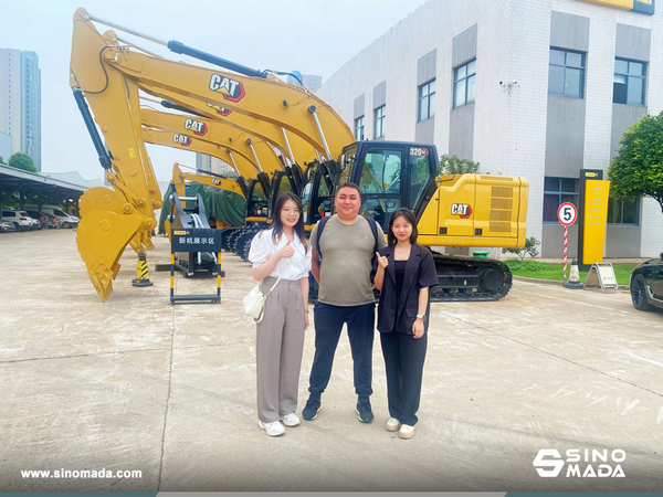 Kyrgyzstan Customer Visited SINOMADA Office and CAT Factory