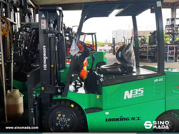 Canada - 2 Units Lonking CPD35-NF Forklifts