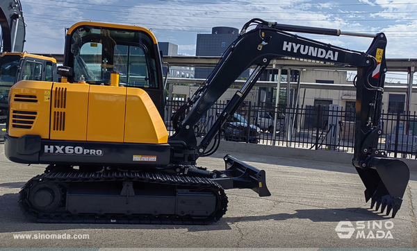 Costa Rica - 1 Unit HYUNDAI HX60PRO Excavator