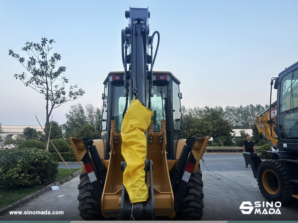 Mexico - 1 Unit XCMG XC870K Backhoe Loader